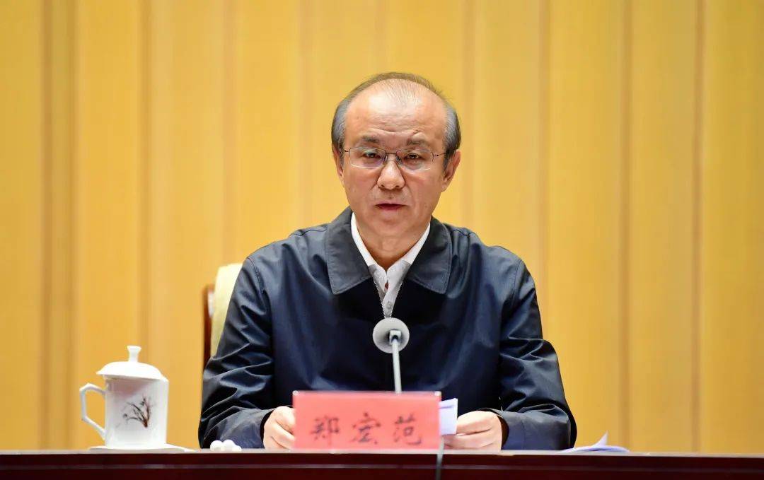 内蒙古自治区党委常委郑宏范、丁绣峰，当选新职