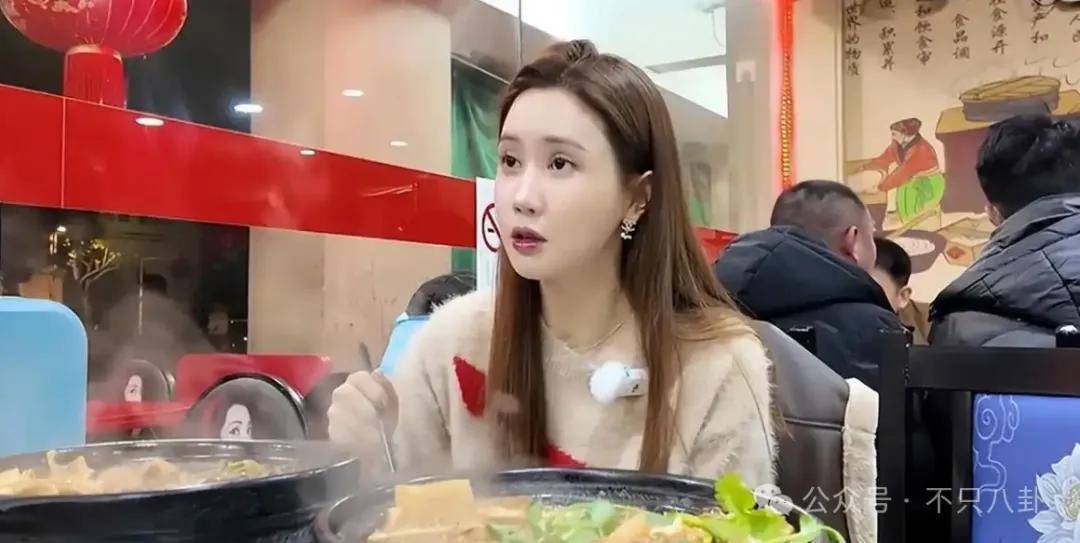 自曝与丈夫经常吵架？但怎么感觉她是在变相秀恩爱呢！
